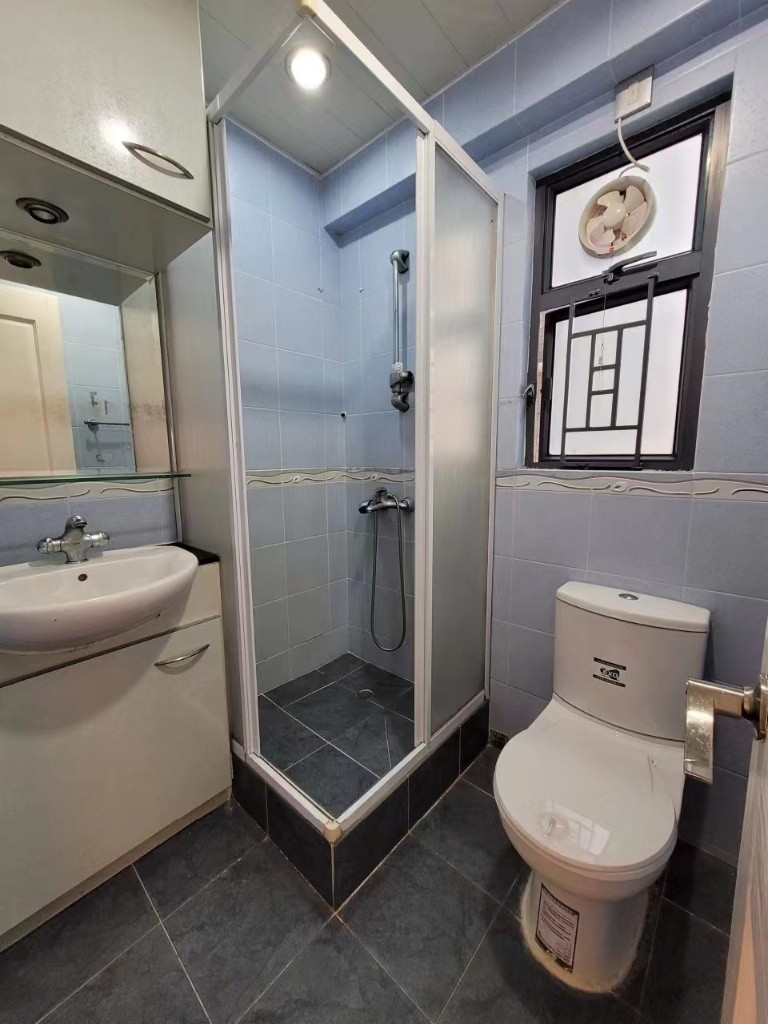 F016 Ma On Shan Female Coliving Space ( private Toilet @ Room)- RmD - Ma On Shan - Bedroom - Homates Hong Kong