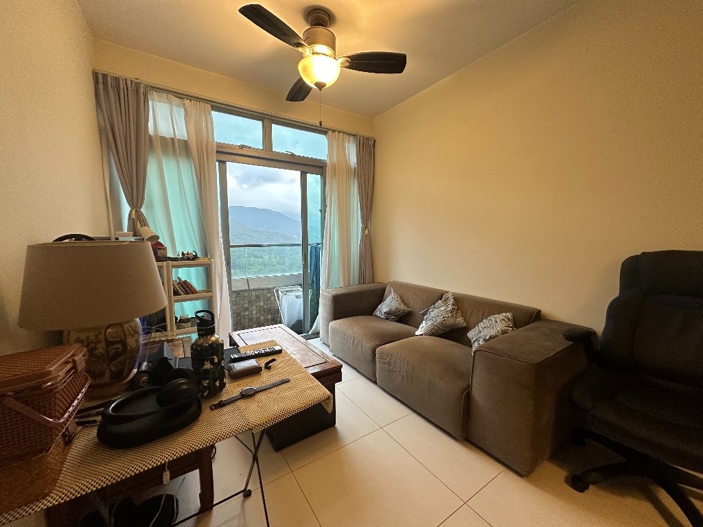 Beautiful high rise apartment in Tung Chung. Sun and mountain facing. - Tung Chung - Bedroom - Homates Hong Kong