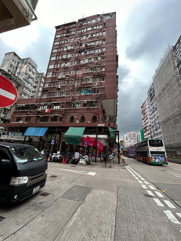 B009青年共居 -sham shui po Coliving space 偉業樓 - 深水埗 - 房间 (合租／分租) - Homates 香港