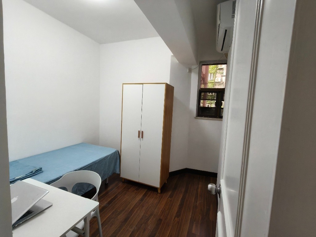 E04 male Coliving room near HKU  - 西半山 - 房间 (合租／分租) - Homates 香港
