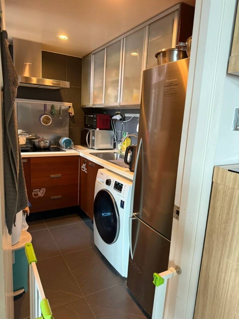 愉景新城 3房單位 細房轉租 - 荃湾 - 房间 (合租／分租) - Homates 香港