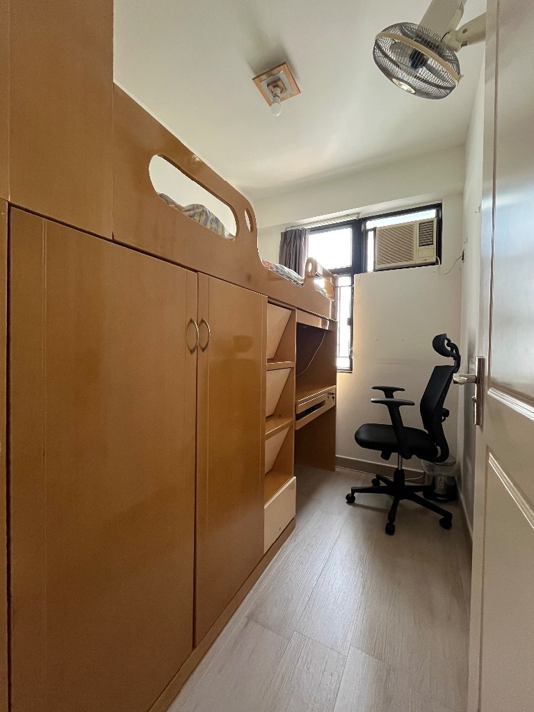 招一女室友 觀塘 分租一書睡房 光猛 全新裝修 乾淨安靜 - Kwun Tong/Sau Mau Ping - Bedroom - Homates Hong Kong