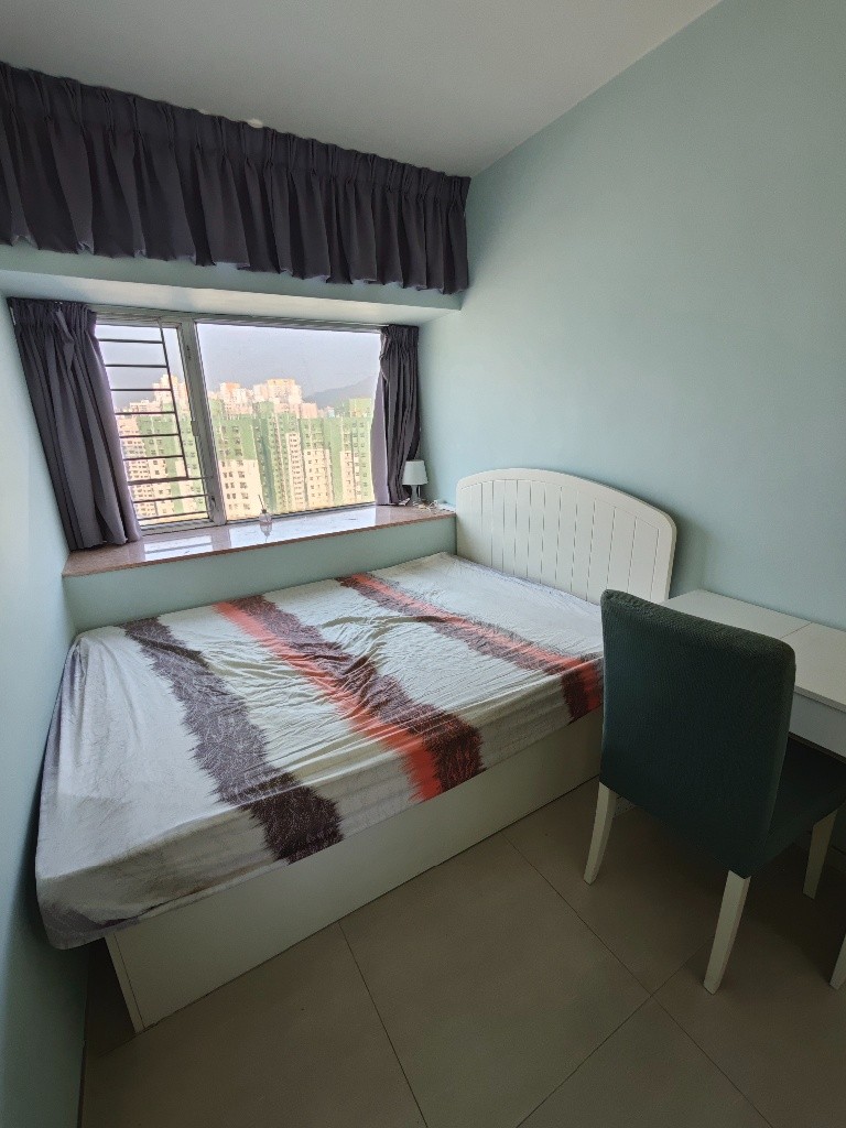 開揚交通方便新裝簡潔超大的單人房間 - 屯門 - 房間 (合租／分租) - Homates 香港