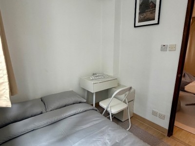 Hong Kong -  - 銅鑼灣清風街13-15號