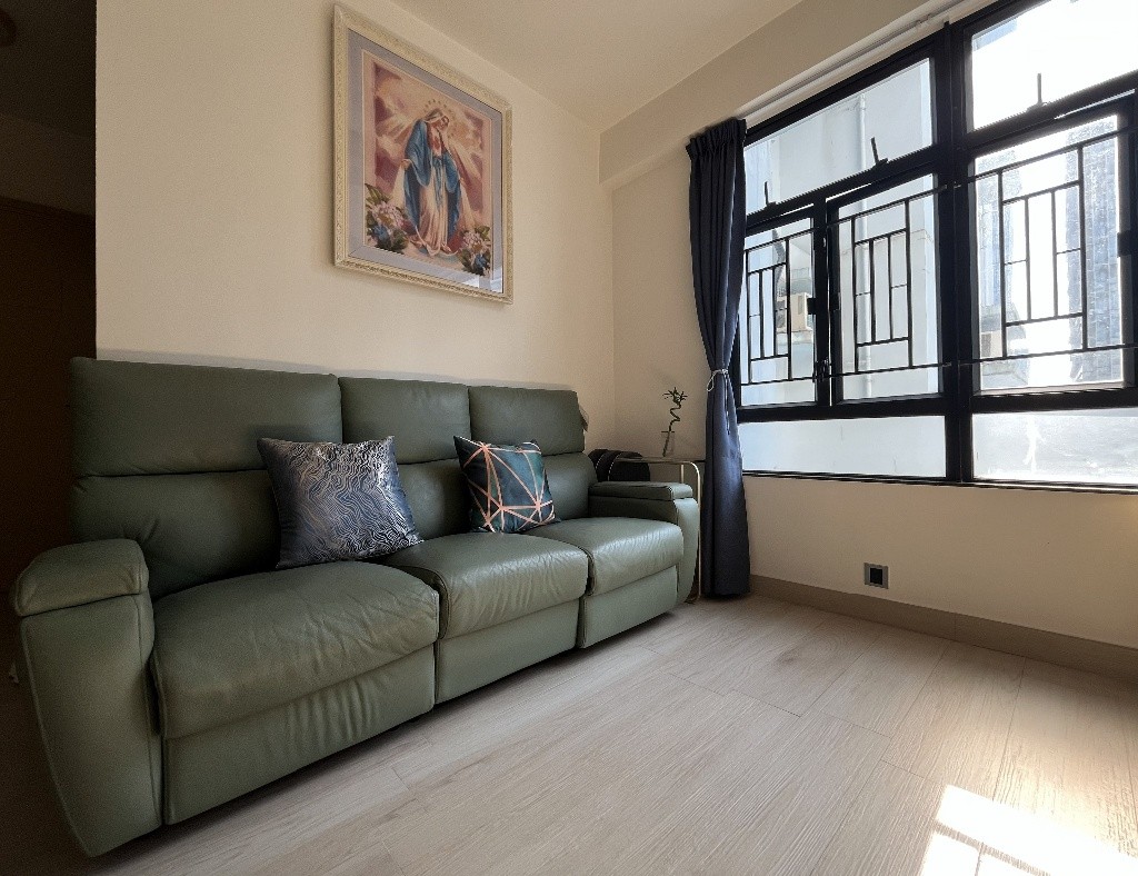 招一女室友 觀塘 分租2號書睡房 光猛 全新裝修 乾淨安靜 樓下商場餐廳超市 小巴巴士地鐵 - 觀塘/秀茂坪 - 房間 (合租／分租) - Homates 香港