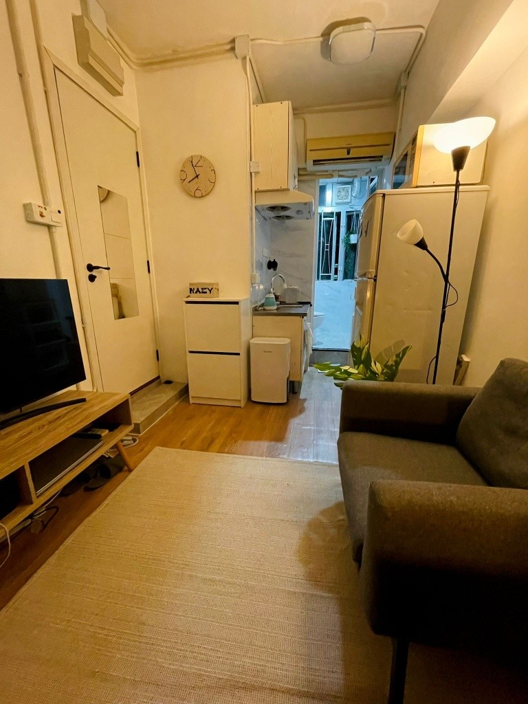 9636.9194 WhsApp  (唐樓)旺角、太子、鄰近火車站、地鐵、中心點、新裝修﹗ - 旺角/油麻地 - 住宅 (整间出租) - Homates 香港