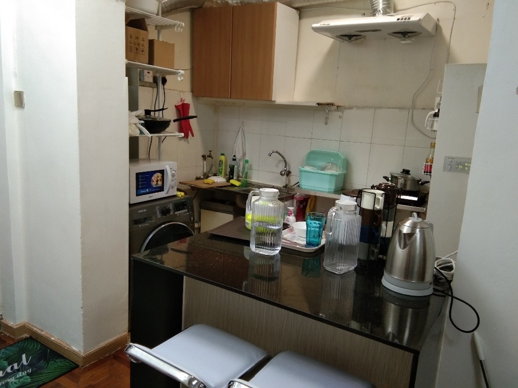 Causeway Bay Female Coliving space near MTR bus stop - 銅鑼灣 - 房間 (合租／分租) - Homates 香港
