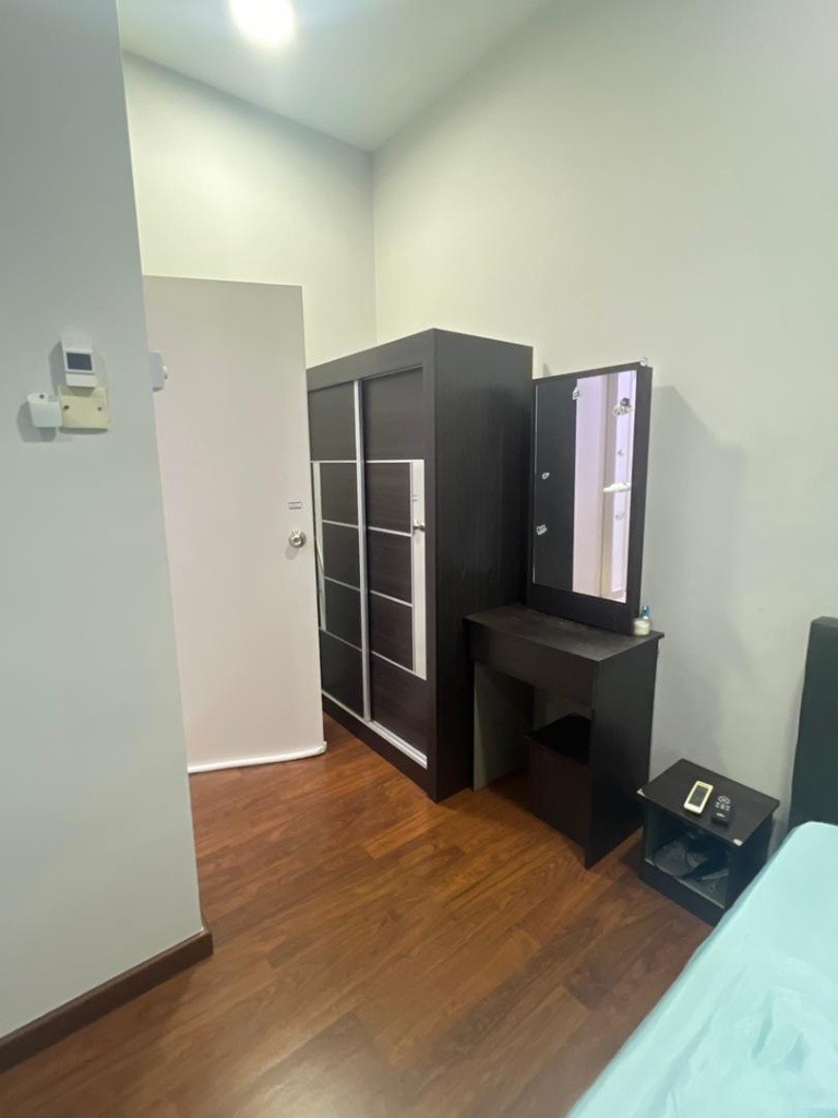 The Andes Middle Room for rent -  - 房間 (合租／分租) - Homates 馬來西亞