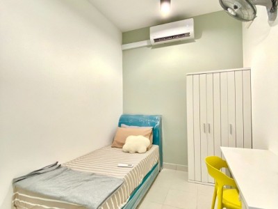 [Female Unit 👩🏻] Room for Rent At Cheras Linked To MRT Tun Hussein Onn 🚅 - Tun Hussein Onn, 43200 Cheras, Selangor