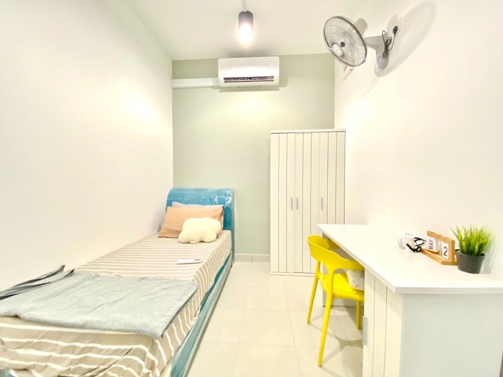[Female Unit 👩🏻] Room for Rent At Cheras Linked To MRT Tun Hussein Onn 🚅 - Selangor - Bedroom - Homates Malaysia