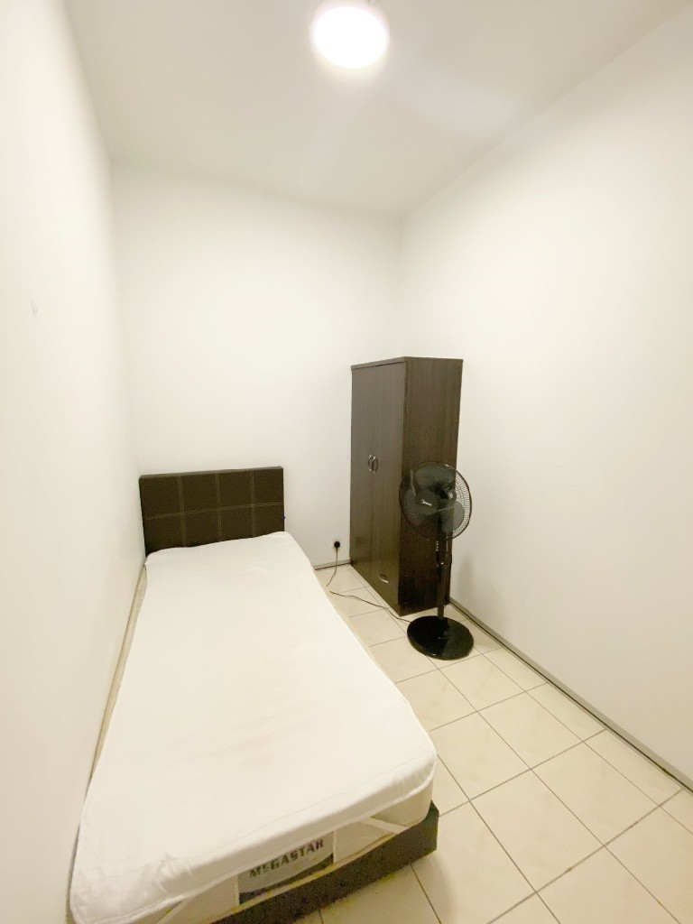 Single Room @ Vista Komanwel C, Bukit Jalil near LRT - Wilayah Persekutuan Kuala Lumpur - Bedroom - Homates Malaysia