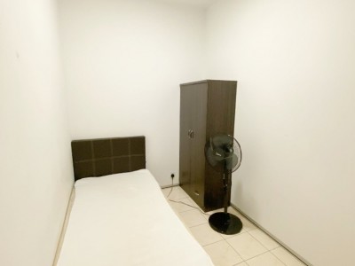 Single Room @ Vista Komanwel C, Bukit Jalil near LRT - Jalan Jalil Perkasa 19