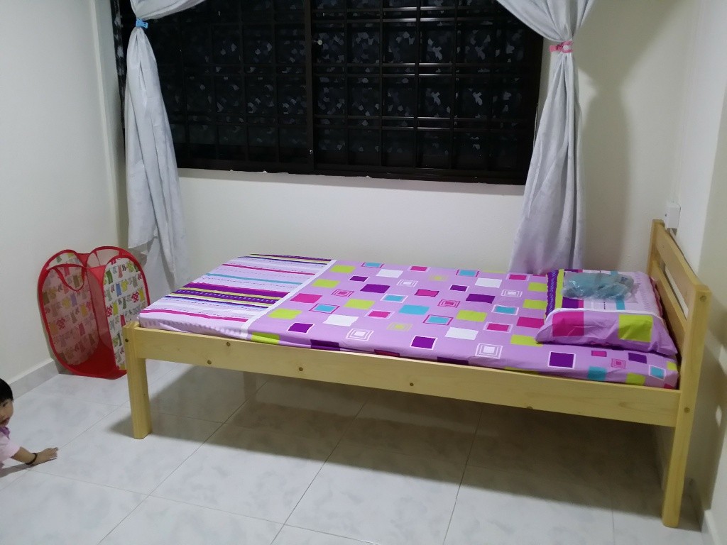 Near Pioneer MRT Common Room for Rent @ 96107306 Jurong West - Boon Lay 文礼 - 分租房间 - Homates 新加坡