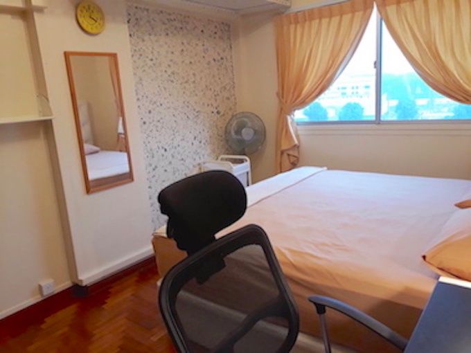 B&amp;B HOMESTAY- DELUXE BEDROOM with SEALY KING SIZE BED - Ang Mo Kio 宏茂橋 - 分租房間 - Homates 新加坡