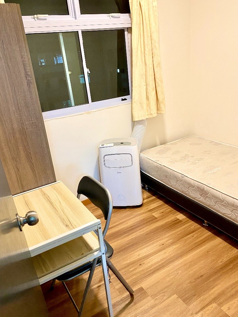 $680 aircon single ladies. Available 8 Feb. No agent fee. Contact owner for viewing. - Hougang - Bedroom - Homates Singapore