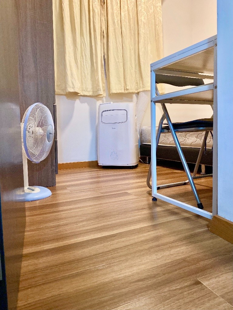 $680 aircon single ladies. Available 8 Feb. No agent fee. Contact owner for viewing. - Hougang - Bedroom - Homates Singapore