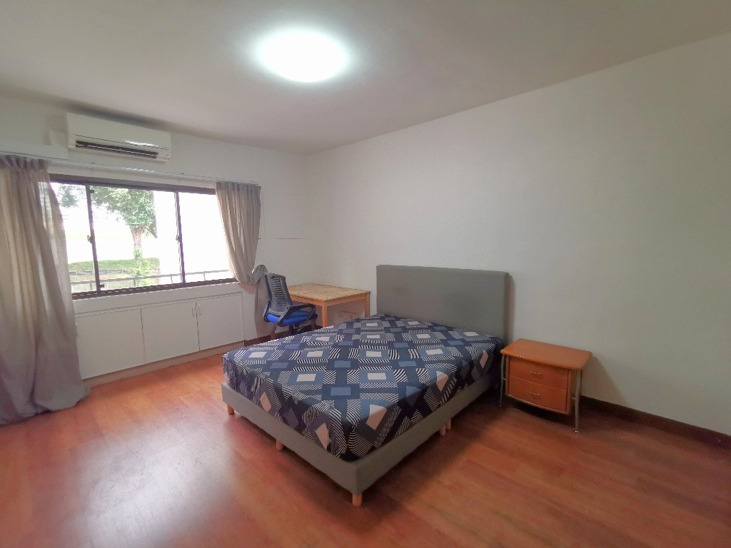 Immediate Available - Common Room/FOR 1 PERSON STAY ONLY/Private Bathroom/Include Utilities/Wifi/Aircon/No Agent Fee/Light Cooking Allowed/Washing Machine - Bishan 碧山 - 分租房間 - Homates 新加坡