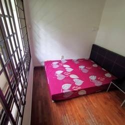 Available 02 Sep - Common Room/FOR 1 PERSON STAY ONLY/2 Shared Bathroom/Include Utilities/Wifi/Aircon/No Agent Fee/Light Cooking Allowed/Washing Machine - Bishan - Bedroom - Homates Singapore