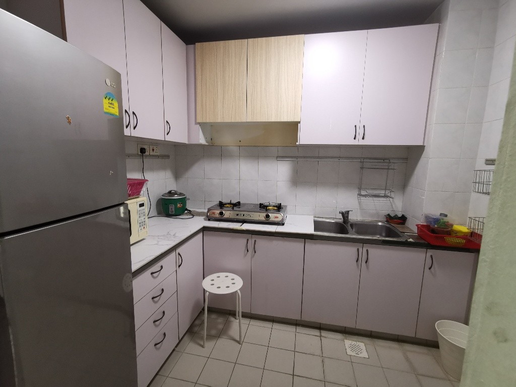 Common Room / Strictly Single Occupancy/no Owner Staying/No Agent Fee/Cooking allowed/ Shared Bathroom/Novena MRT / Boon Keng MRT / Toa Payoh MRT / Farrer Park / Available 19 Nov - Toa Payoh - Bedroom - Homates Singapore