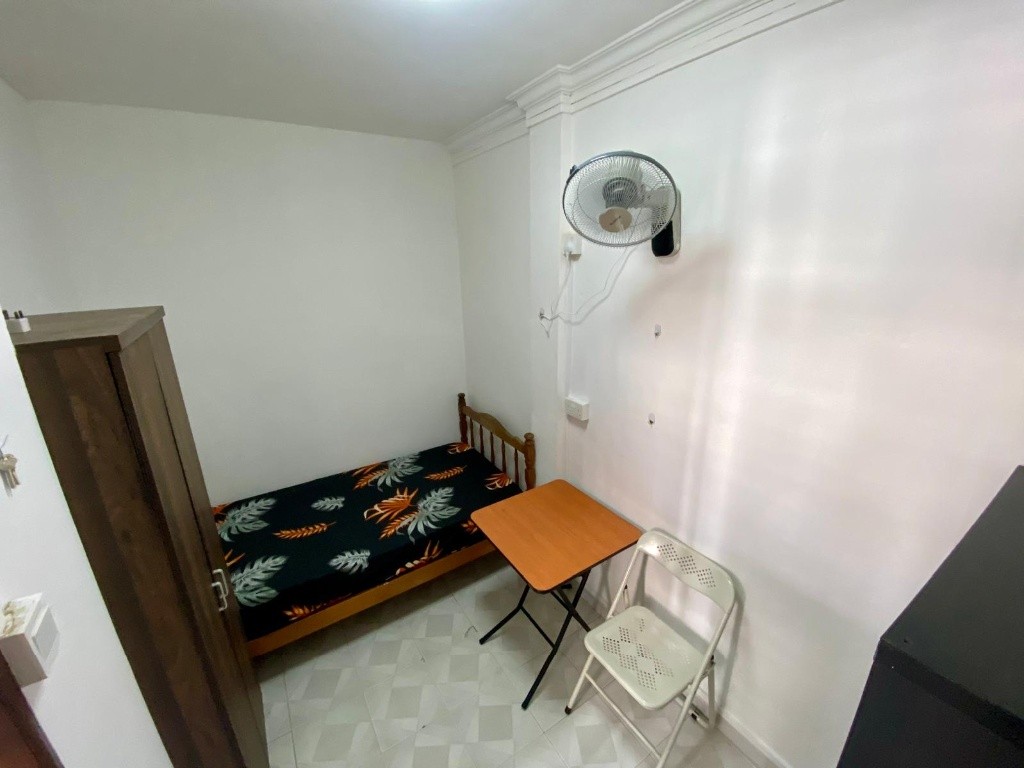 Available Immediate/Common Room/FOR 1 PERSON STAY ONLY/Wifi/No window/Light cooking allowd/No owner staying/No Agent Fee/Near Novena MRT/Toa Payoh MRT/Caldecott MRT - Novena 诺维娜 - 分租房间 - Homates 新加坡