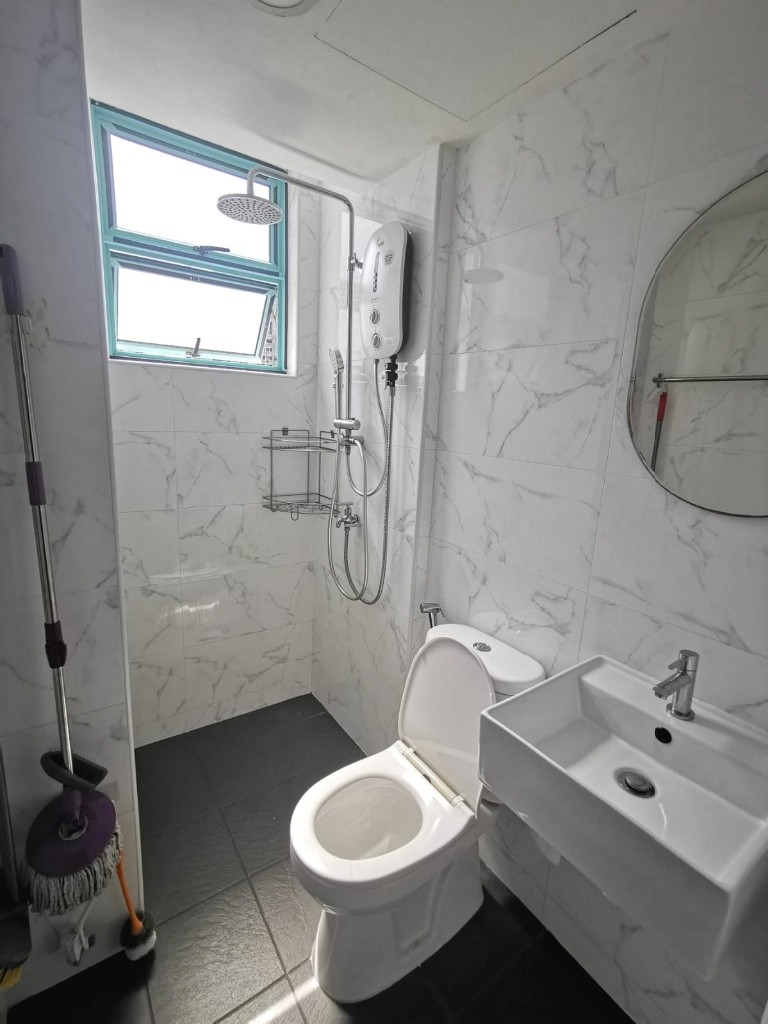 Available 14 Aug- Common Room/FOR 1 or 2  PERSON STAY ONLY/Wifi/Air-con/No owner staying/No Agent Fee/Cooking allowed/Novena MRT  / Toa Payoh MRT / Boon Keng / Thomson MRT - Boon Keng 文庆 - 分租房间 - Homates 新加坡