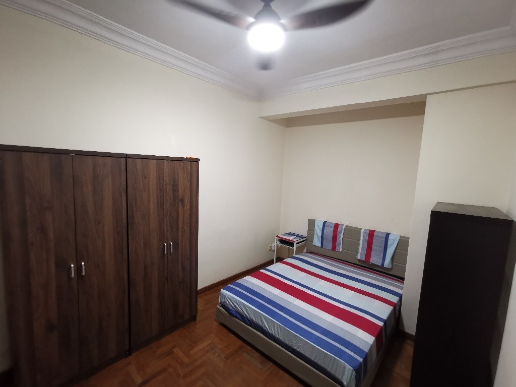 Available 9 July-Common Room / 1 or 2 person stayy/no Owner Staying/No Agent Fee/Cooking allowed/ Shared Bathroom/Novena MRT / Boon Keng MRT / Toa Payoh MRT / Farrer Park  - Boon Keng - Bedroom - Homates Singapore