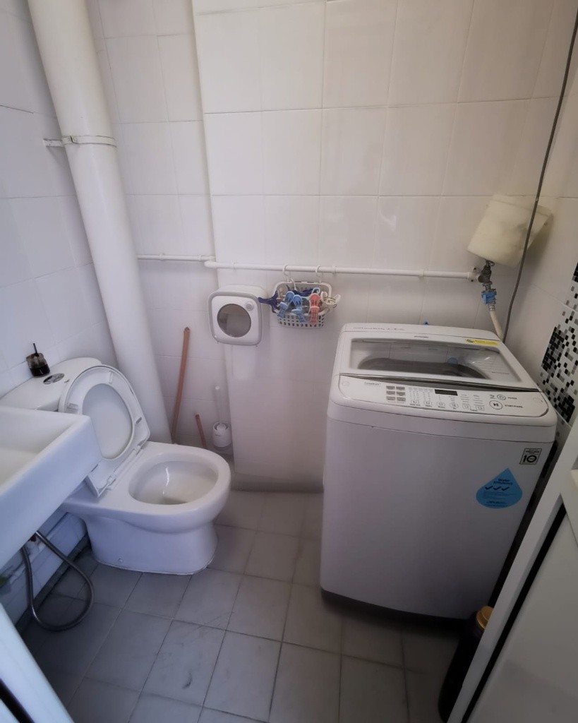 Common Room For Couple or 2 Singles &gt;&gt;&gt;Immediate Move-in  - Jurong East 裕廊东 - 分租房间 - Homates 新加坡