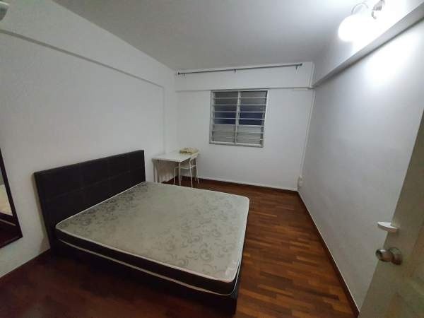 Available Immediate- Common Room/1 or 2 person stay/Cooking allowed/Near Ang Mo Kio MRT/Yio Chu Kang MRT/Teck Ghee MRT  - Ang Mo Kio - Bedroom - Homates Singapore