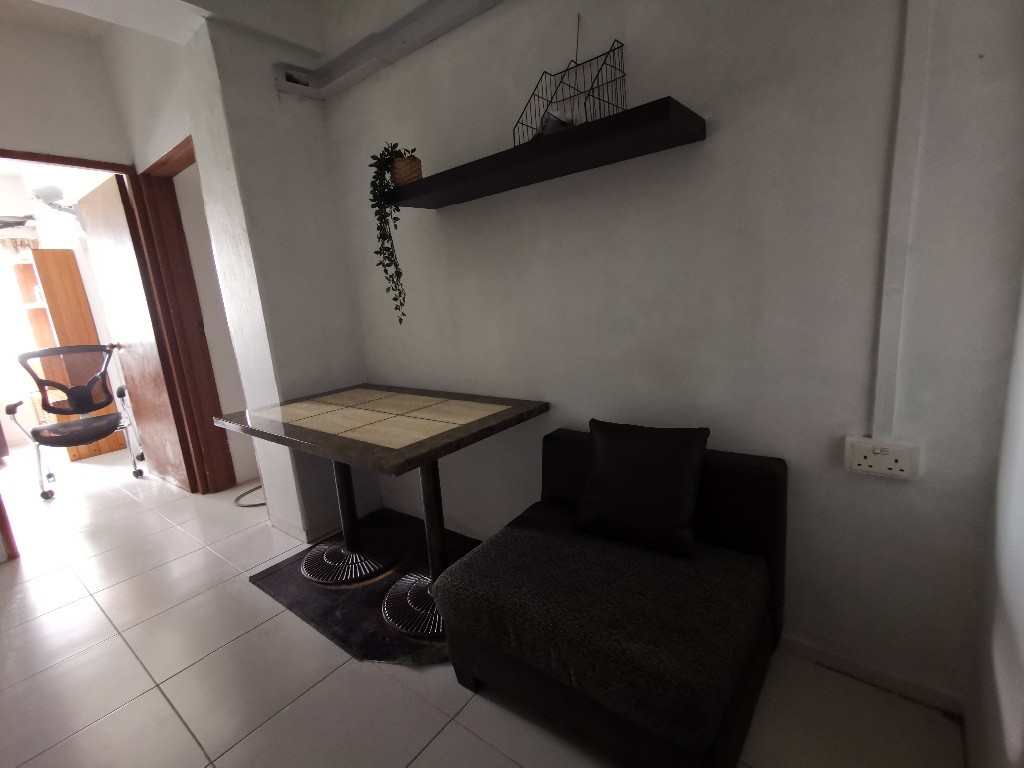 Available 12 Oct/Common Room/FOR 1 PERSON STAY ONLY/Wifi/No owner staying/No Agent Fee/Cooking allowed/Near Lavender MRT/Nicoll Highway MRT / Bugis MRT - Lavender - Bedroom - Homates Singapore