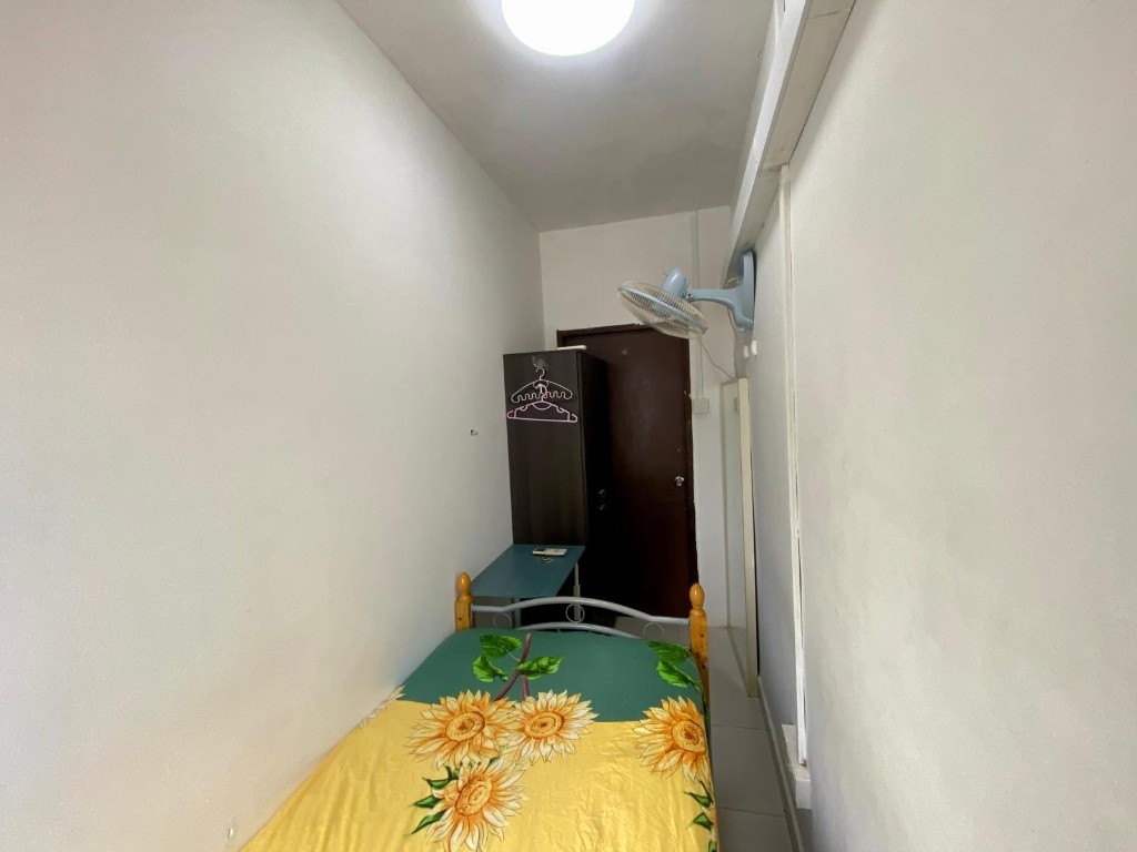 TEXTILECENTER RM2 - Bugis - Bedroom - Homates Singapore
