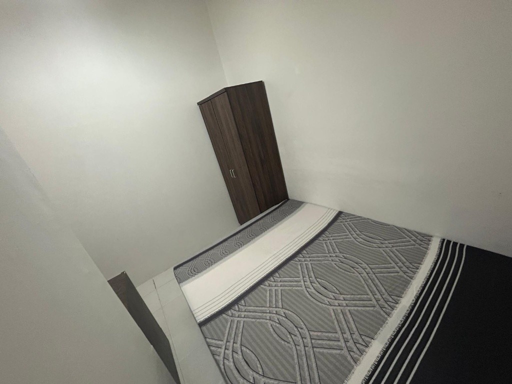 BALESTIER REGENCY 5 Superior Queen Room /1  persons stay/No Owner Staying/Fully Furnished /WIFI/2 Shared Bathroom/allowed Light Cooking/ Balestier / Toa Payoh/Novena MRT/Available Immediate  - Novena  - Homates Singapore