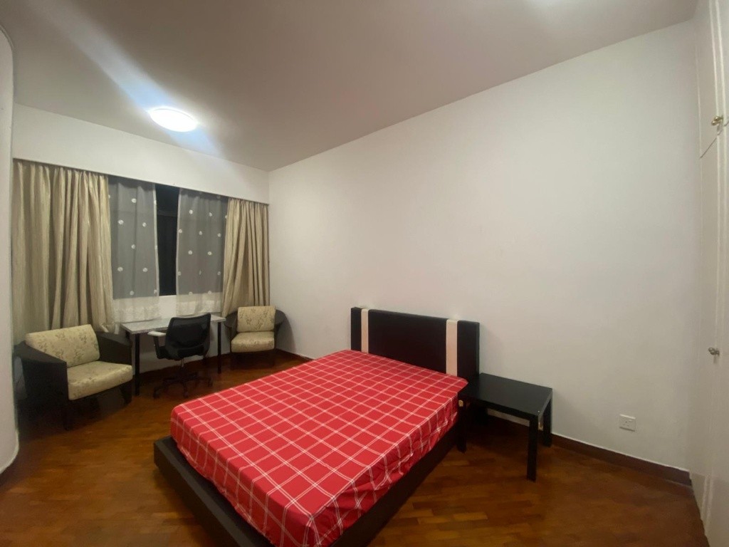 BALESTIER REGENCY Master Bed Room /No Owner Staying/Fully Furnished /WIFI/Own Bathroom/allowed Light Cooking/ Balestier / Toa Payoh/Novena MRT/Available 6 Sep  - Novena - Bedroom - Homates Singapore