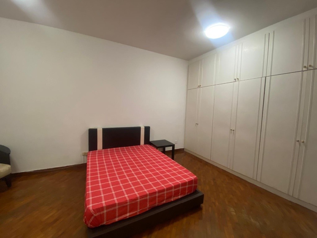 BALESTIER REGENCY Master Bed Room /No Owner Staying/Fully Furnished /WIFI/Own Bathroom/allowed Light Cooking/ Balestier / Toa Payoh/Novena MRT/Available 6 Sep  - Novena - Bedroom - Homates Singapore