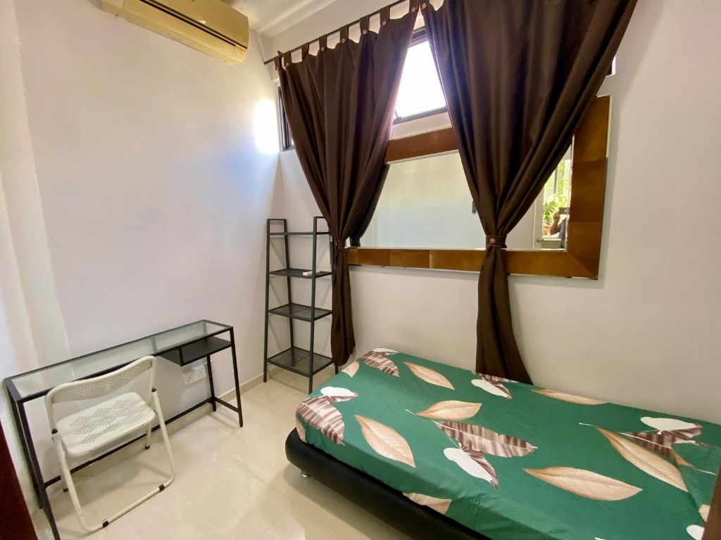 Room For Rent - 40B MAYBELLE LODGE - Eunos 友諾士 - 分租房間 - Homates 新加坡