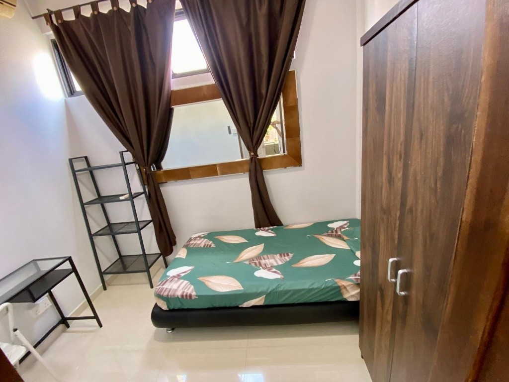 Room For Rent - 40B MAYBELLE LODGE - Eunos 友諾士 - 分租房間 - Homates 新加坡