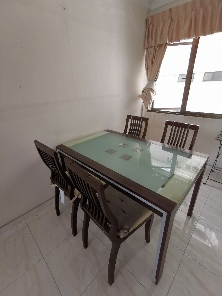 ROOM FOR RENT AT 10E BRADDELL VIEW #13-19 - Toa Payoh - Flat - Homates Singapore