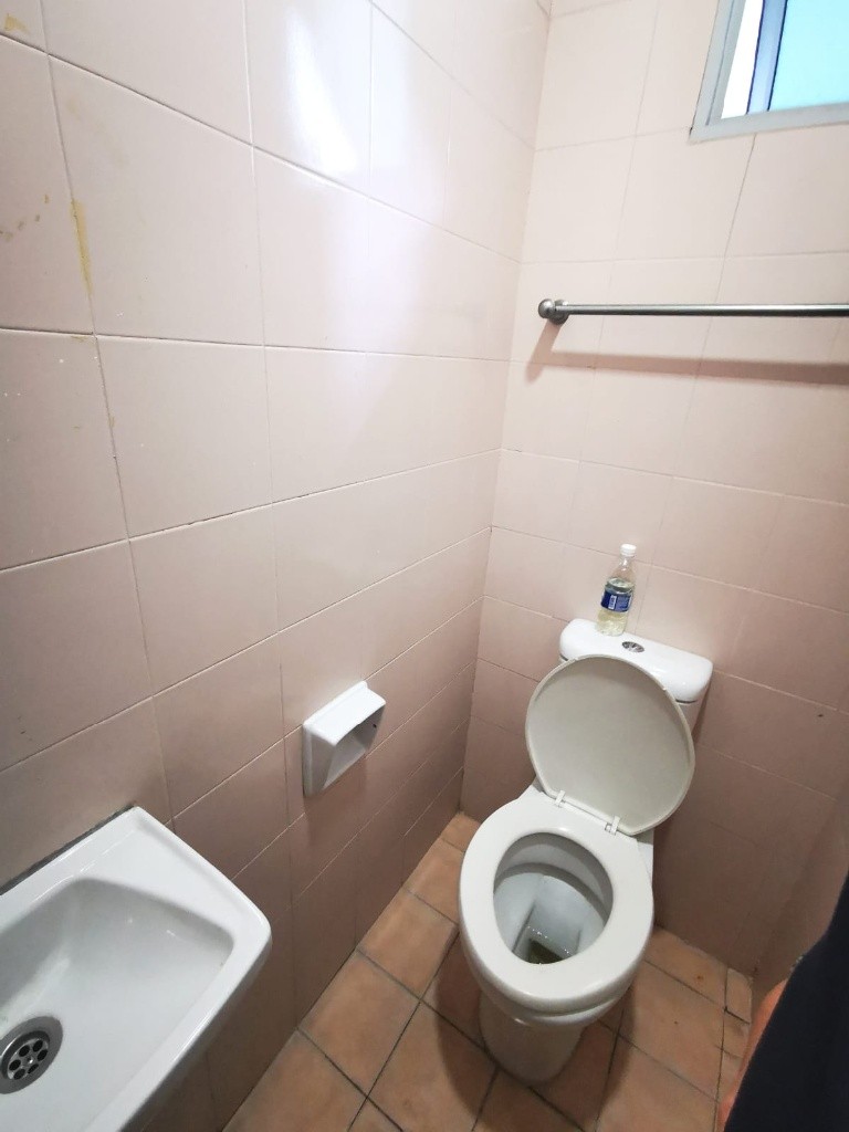 Available Immediate/Common Room/Near Toa Payoh, Novena MRT/No Owner Staying/Fully Furnished with Bed/Wardrobe/WIFI - Toa Payoh - Bedroom - Homates Singapore