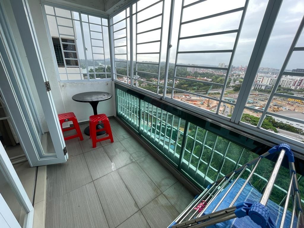 Toa Payoh room for rent/Caldecott, Braddell MRT/Common Room/1-2 pax/Available Dec 14 - Toa Payoh - Flat - Homates Singapore