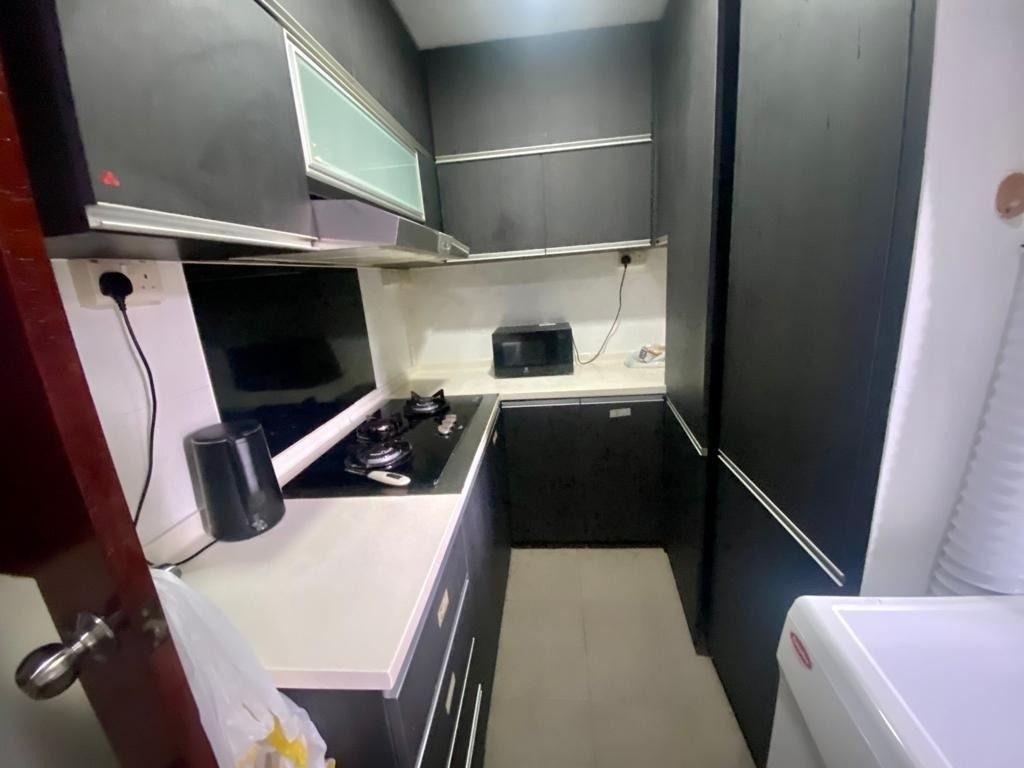 Available 15 Jan - Common bedroom Room/Strictly Single Occupancy/fully furnished room with bed, shared bathroom /wardrobe, air-con / no Owner Stay/No Agent Fee/ light Cooking allowed - Dhoby Ghaut 多美歌 - Homates 新加坡