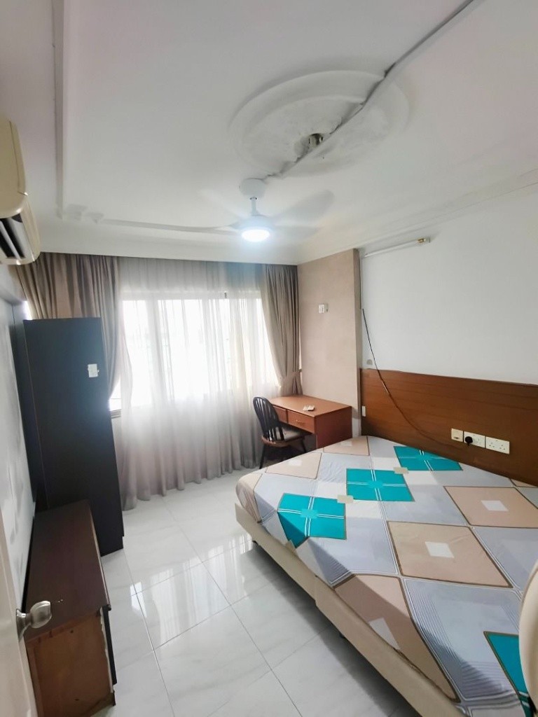 ROOM FOR RENT AT 10E BRADDELL VIEW #13-19/ COMMON ROOM/ 1PAX STAY/ Available﻿ Immediately - Toa Payoh 大巴窑 - 整个住家 - Homates 新加坡