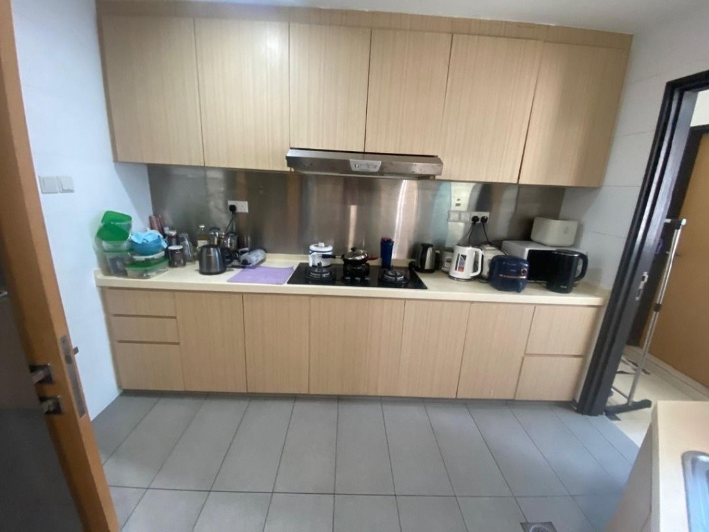 Room for rent / Toa Payoh, Boon Keng, Novena MRT / Common room / 1 pax stay only / Available Feb 26 - Toa Payoh 大巴窑 - 整个住家 - Homates 新加坡