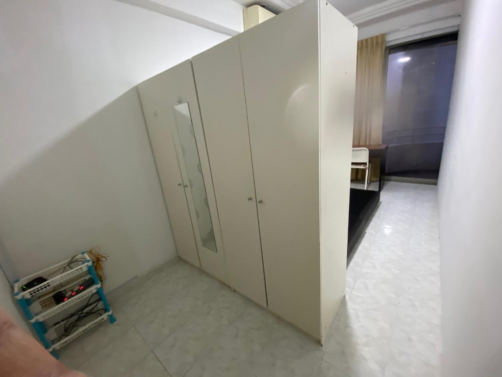 Available﻿ IMMEDIATELY - Common Room/Include Utilities/Wifi/Aircon/No Agent Fee/Light Cooking Allowed/Washing Machine - Toa Payoh - Bedroom - Homates Singapore