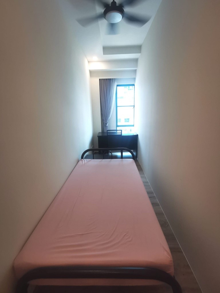 Available﻿ Immediately - Common Room/Include Utilities/Wifi/Aircon/No Agent Fee/Light Cooking Allowed/Washing Machine - Toa Payoh - Bedroom - Homates Singapore