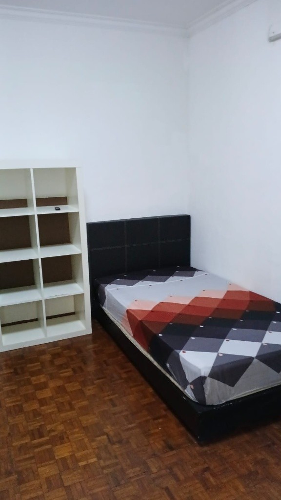 Available﻿ IMMEDIATELY - Common Room/Include Utilities/Wifi/Aircon/No Agent Fee/Light Cooking Allowed/Washing Machine - Toa Payoh - Bedroom - Homates Singapore