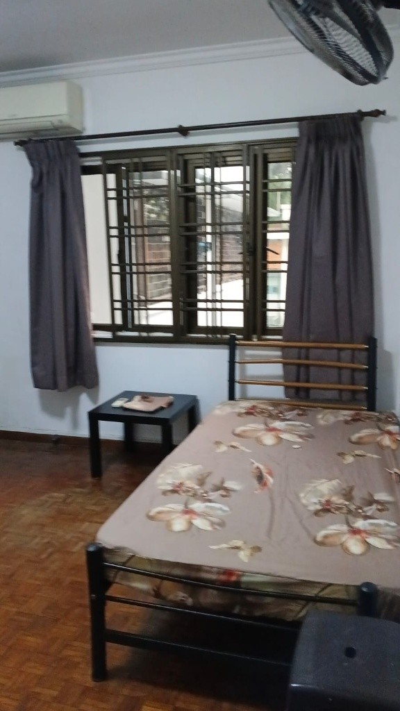 Available﻿ IMMEDIATELY - Common Room/Include Utilities/Wifi/Aircon/No Agent Fee/Light Cooking Allowed/Washing Machine - Toa Payoh - Bedroom - Homates Singapore