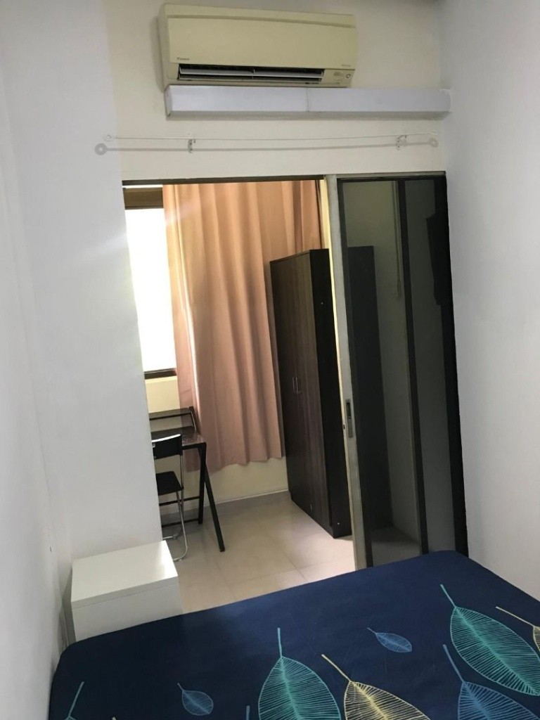 Room For Rent - Somerset, Newton,Dhoby Ghaut MRT/ Common room / 1-2 pax stay / Available﻿ IMMEDIATELY - Orchard - Bedroom - Homates Singapore