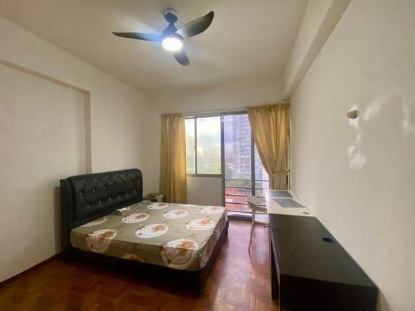 Room for rent / Toa Payoh / Boon Keng / Novena MRT / Common room / 1 -2 pax stay / Available﻿ March 29 - Toa Payoh - Bedroom - Homates Singapore