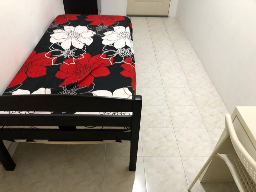 Room for rent / Toa Payoh, Novena / Common room / 1pax stay / Available Immediately  - Novena 諾維娜 - 分租房間 - Homates 新加坡