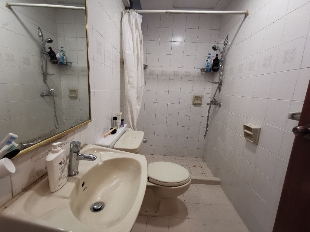 Room for rent / Toa Payoh, Novena / Common room / 1pax stay / Available Immediately  - Novena 諾維娜 - 分租房間 - Homates 新加坡