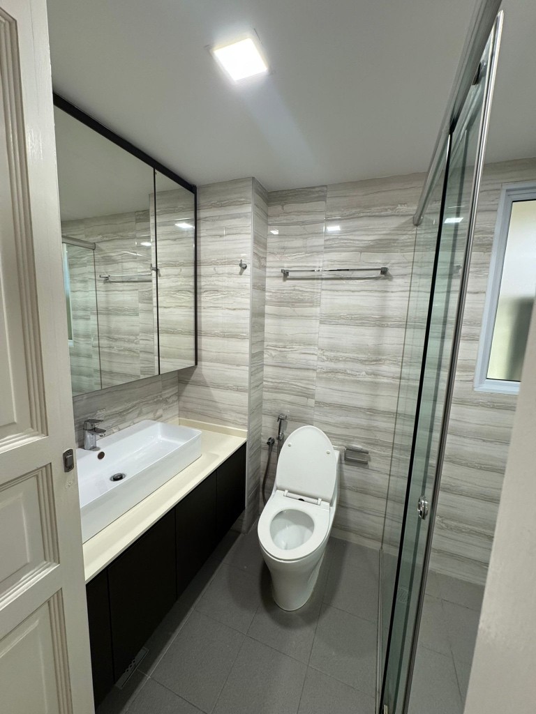 Available﻿ Immediately - Master Room/Include Utilities/W ifi/Aircon/No Agent Fee/Light Cooking Allowed/Washing Machine - Toa Payoh 大巴窑 - 整个住家 - Homates 新加坡